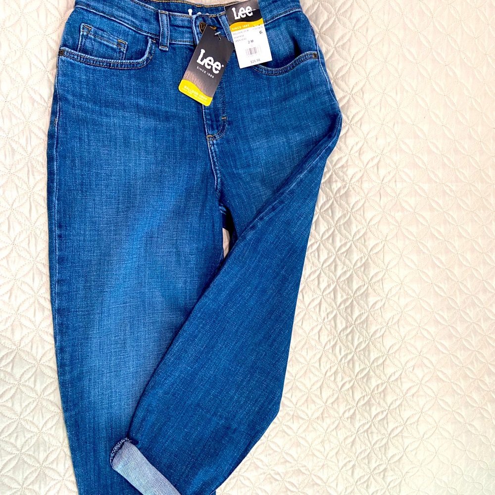 MAKE ME AN OFFER ON - Brand new Lee balloon crop high rise jeans. So cute!